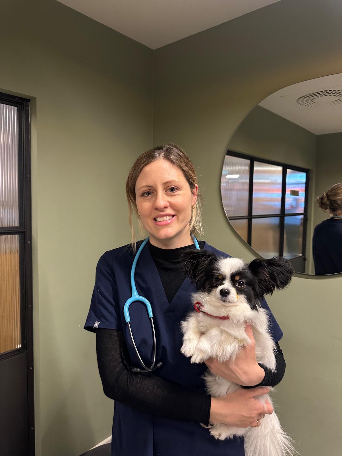 Dr Emily